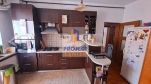 Apartament 3 camere Craiovei, bloc nou