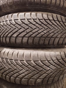 Bridgestone de iarnă 195/65/15 - imagine 8