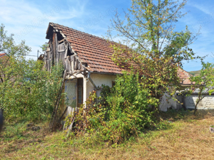 Casa de vanzare(plus teren 29 ari), Vărășeni.  - imagine 4