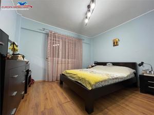 Apartament 4 camere de vanzare zona Pelican Tulcea - imagine 5