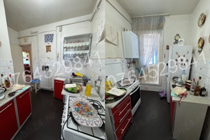 Vand apartament 3 camere,3 terase,2 bai,parc Cismigiu,cu intrare chiar din parc,Str. Brezoianu 53 - imagine 12