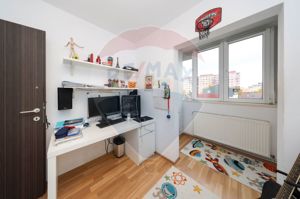 Apartament 4 camere cu structura generoasa,  zona de interes, Judetean - imagine 19