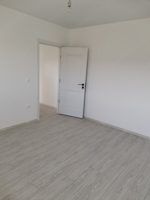 Persoana fizica vând apartament 2 camere 57 mp în Hlincea mutare imediata  - imagine 8