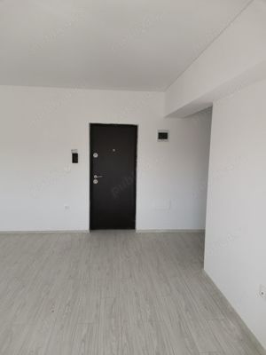 Persoana fizica vând apartament 2 camere 57 mp în Hlincea mutare imediata  - imagine 5