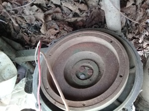 Vând motor pe benzină cu pornire la pedală de 30cp.in doi cilindri cu răcire pe aer. - imagine 4