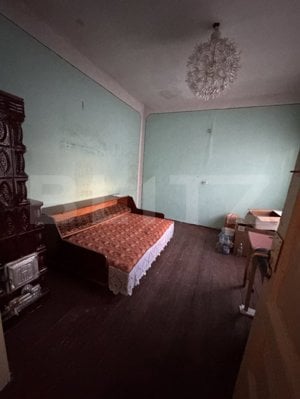 Casa 3 camere + camera frigorifică la subsol, Zona Gara de Nord