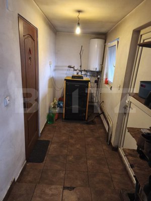 Casa +teren 660mp, zona linistita , Siret - imagine 11