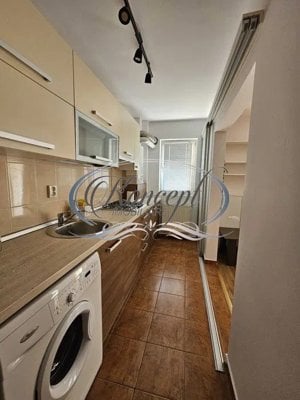 Apartament spatios in zona Platinia - imagine 3