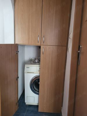 Închiriez apartament cu trei camere semidecomandat  - imagine 10