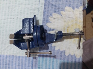 Becuri auto diferite, sigurante  - imagine 5