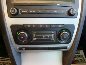 Skoda Octavia Scout 4x4  Import Germania   Dublu Climatronic   Xenon   Pilot automat   Carlig auto - imagine 17