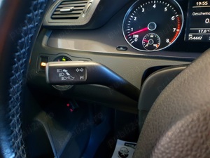 VW Passat EURO 5  Bluemotion Start-Stop semafor Dublu Climatronic Carlig remorcare Comenzi volan - imagine 11