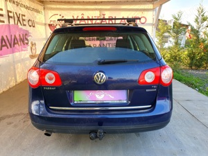 VW Passat EURO 5  Bluemotion Start-Stop semafor Dublu Climatronic Carlig remorcare Comenzi volan - imagine 4