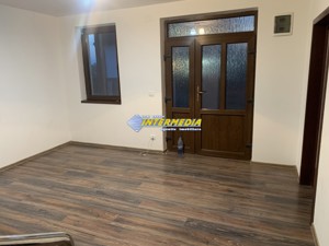 Casa noua 4 camere de inchiriat in Cetate Alba Iulia cu garaj - imagine 13