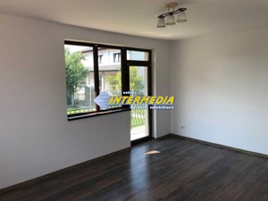 Casa noua 4 camere de inchiriat in Cetate Alba Iulia cu garaj - imagine 4