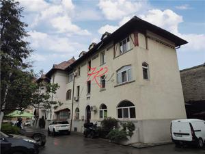 Vanzare apartament 2 camere Parcul Carol, in bloc mic, cu CT