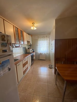 vand apartament cu 3 camere,zona gheorgheni 