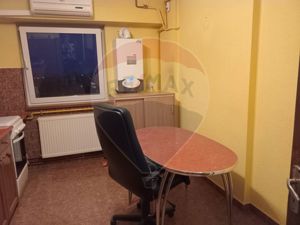 Apartament cu 2 camere de închiriat în zona P-ta Spitalului - imagine 12