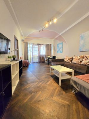 Apartament cu 4 camere P-ta Rosetti 3 - imagine 2