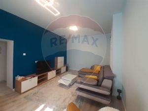 Apartament de închiriat  2 camere  în zona Ultracentral - imagine 2