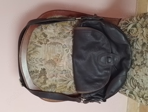 Vând geantă piele naturală de damă  - imagine 3