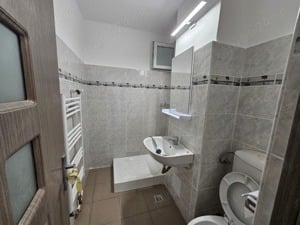 Închiriez apartament   mobilat - imagine 5