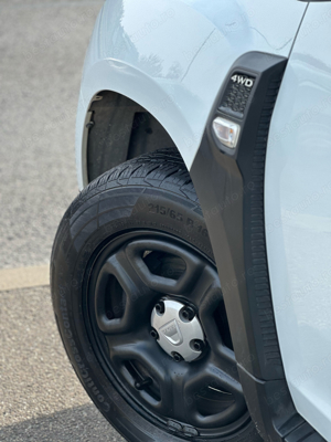 Dacia Duster 1.5 Blue Dci 4X4 2019 - imagine 9 Dacia Duster 1.5 Blue Dci 4X4 2019 - imagine 9