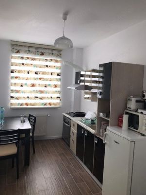 apartament 2 camere Circumvalatiunii colt cu Gh Lazar - imagine 3