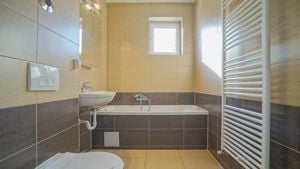 apartament mobilat cu 2 camere zona Lipovei