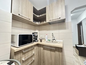 OCAZIE, apartament 2 camere, 50 mp utili, parter înalt, zona Politehnica  - imagine 14