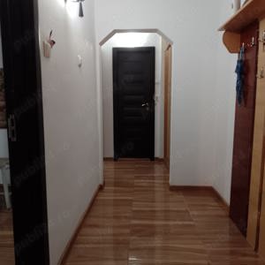 Vand apartament 2 camere  - imagine 2