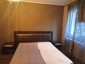 Se.  Oferă spre vânzare un apartament deosebit cu 3 camere,et 3,Str Republicii,zona Nord,Rm Valcea - imagine 3