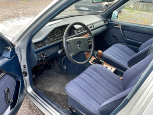 mercedes e200 w124 Transport special dric funerar  - imagine 8 mercedes e200 w124 Transport special dric funerar  - imagine 8