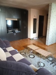 Vand apartament baciu 