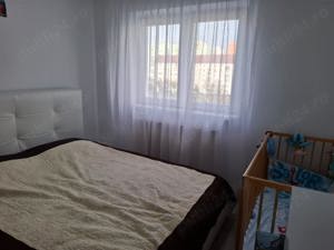 Vând apartament decomandat 3 camere în Sibiu - imagine 9