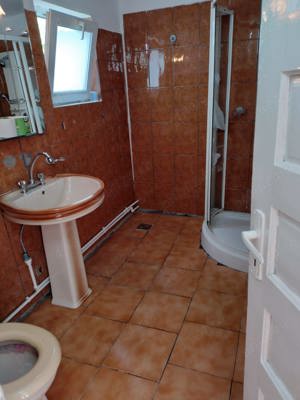 Închiriez casă de locuit în Comuna Băbana, județul Argeș  - imagine 2