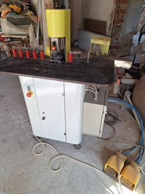 Vând pachet de utilaje pentru tâmplărie  preț convenabil