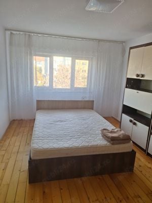 Închiriez apartament  - imagine 7