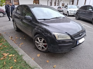 Vand sau dezmembrez Ford Focus 1.6tdci - imagine 4