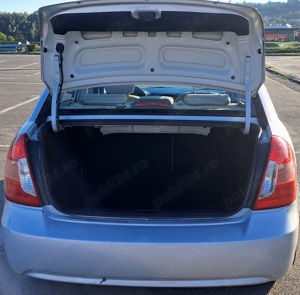 Vând Hyundai Accent, an 2006, 150000 km - imagine 4 Vând Hyundai Accent, an 2006, 150000 km - imagine 4