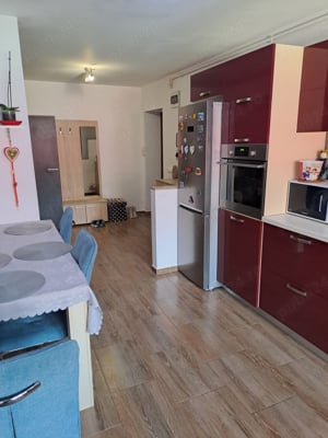 Persoana fizica Vand apartament 3 camere zona Piata Rahovei