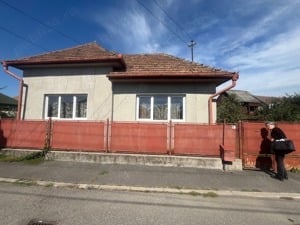 Casă și grădină de vânzare ( direct de la proprietar)