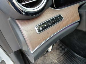 Vând Mercedes e200 avangarde - imagine 4