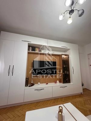 Apartament cu  2 camere, decomandat, etajul 2, zona Sagului - imagine 4