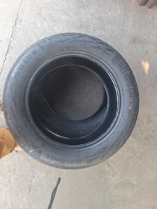 Vând 4 anvelope de vara Continental 215/55R17V