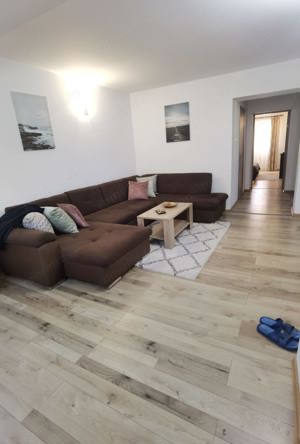 VAND sau SCHIMB 3 camere in Vila cu 2 apartamente loc Giroc aproape de Primarie si Scoala - imagine 10