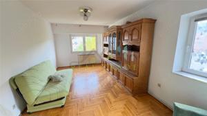 Apartament 3 camere decomandat etaj intermediar intrare Racadau - imagine 4