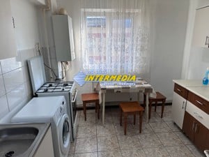 De inchiriat Apartament 3 camere de comandat mobilat si utilat in Alba Iulia - imagine 2