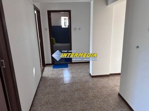 De inchiriat Apartament 3 camere de comandat mobilat si utilat in Alba Iulia - imagine 8