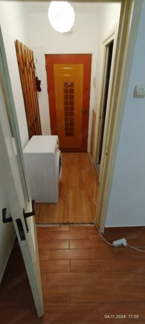 Vând apartament cu două camere 